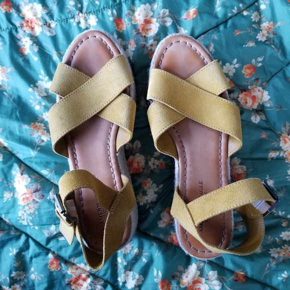 American eagle platform sandals - Picture 4 of 4